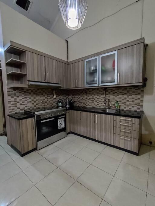 Niki Mawon Homestay Kejayan ภายนอก รูปภาพ