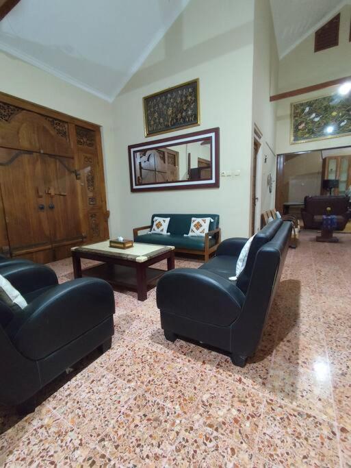 Niki Mawon Homestay Kejayan ภายนอก รูปภาพ